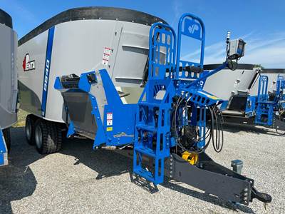 PENTA 9540 Feed Wagon