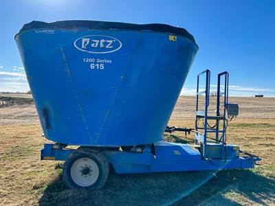 Patz 1200 SERIES II 615 Feed Wagon