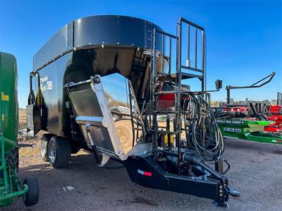 CLOVERDALE 1500T Feeder