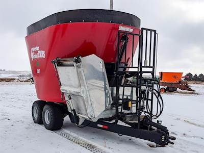 CLOVERDALE 720T Feeder