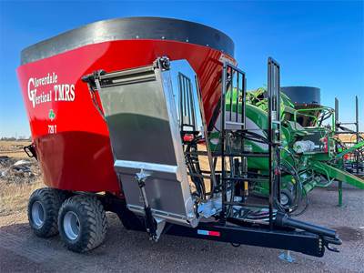 CLOVERDALE 720T Feeder