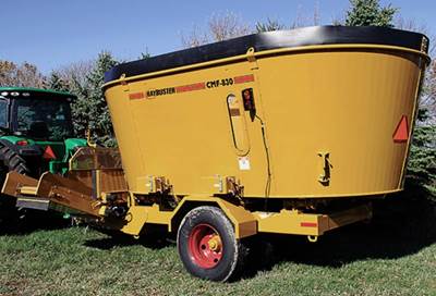 Haybuster CMF830 Feeder