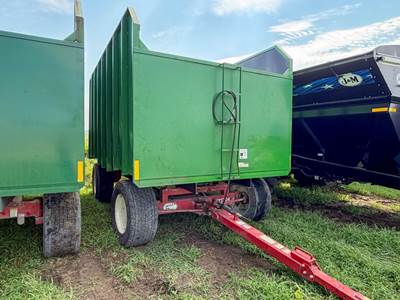 Gnuse MFG 8X16 Forage Box