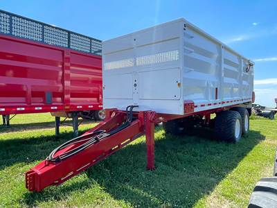 MAS TRAILERS 24 Forage Box