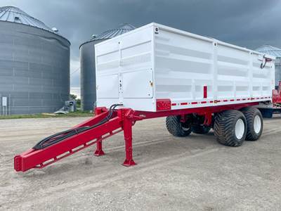 MAS TRAILERS 24 Forage Box