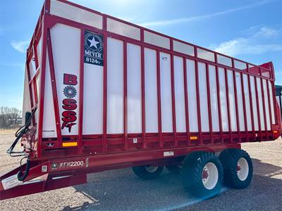 Meyer 8124RT Forage Box