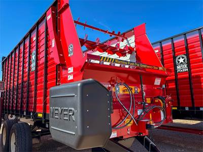 Meyer RT220 Forage Box