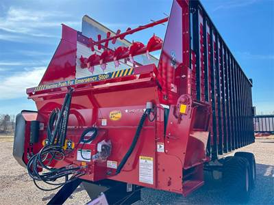 Meyer RTX220 Forage Box