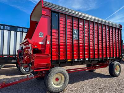 Meyer RTX220 Forage Box
