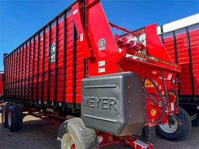 Meyer RTX224 Forage Box