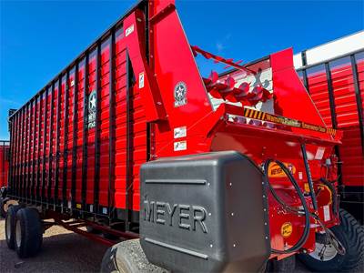 Meyer RTX226 Forage Box