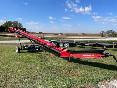 Universal 1537 FIELD LOADER TD