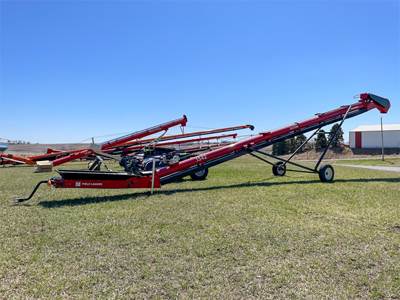 Universal 1542 FIELD LOADER TD