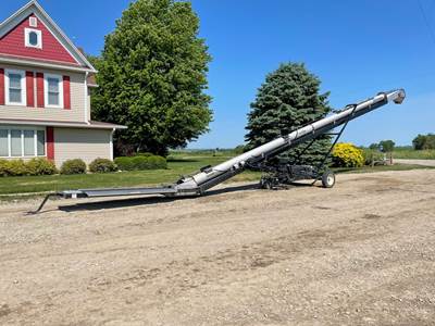 Universal 1847 RAILCAR