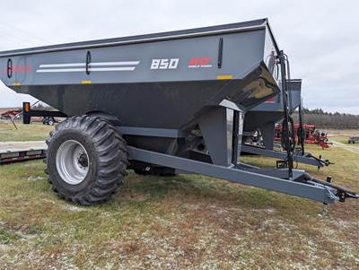 Demco 850 Grain Cart