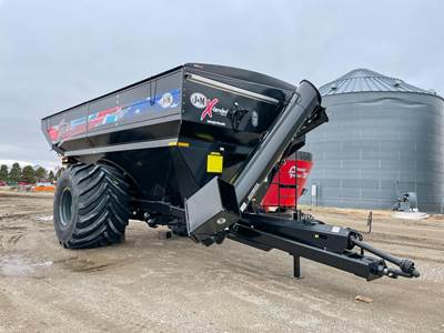 J&M 1312-20S Grain Cart
