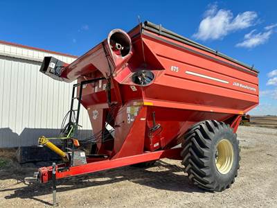 J&M 875 Grain Cart