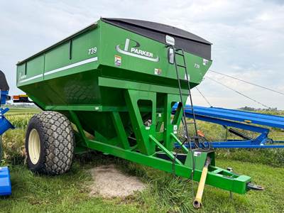 Parker 739 Grain Cart