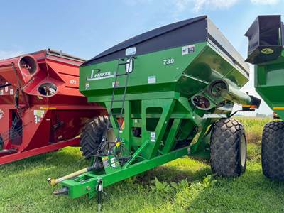 Parker 739 Grain Cart