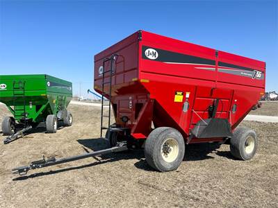 J&M 755SD Gravity Wagon