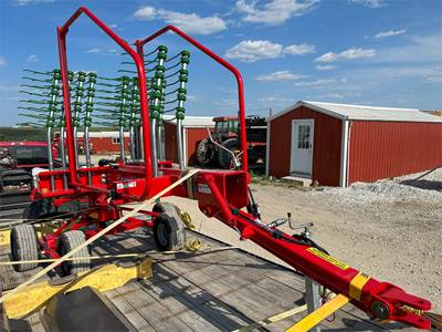 Farm King RR420 Hay Rake