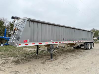 Neville 40x102 Aluminum Hopper / Grain Trailer - Spring