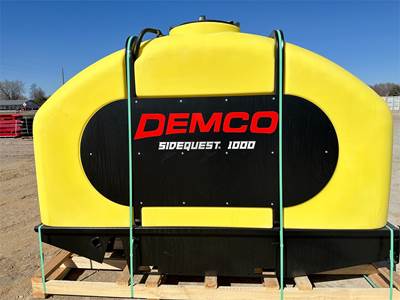 Demco SIDEQUEST Liquid Fertilizer Tender