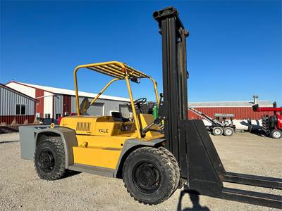 Yale GDP210DA Pneumatic Tire Forklift - 20000lb Capacity