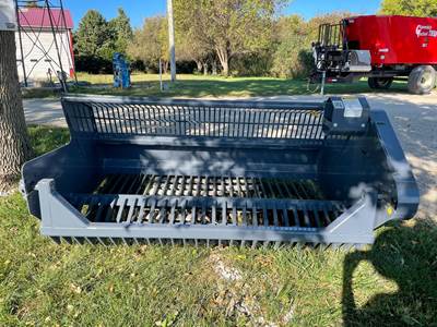 Loftness 960 Rock Bucket