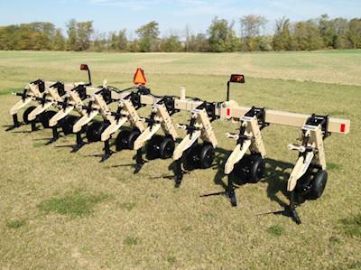 Remlinger 9400 Row Cultivator