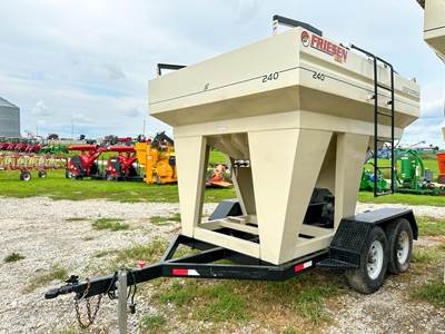 Friesen 240 Seed Tender