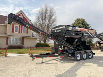 J&M LC390 Seed Tender