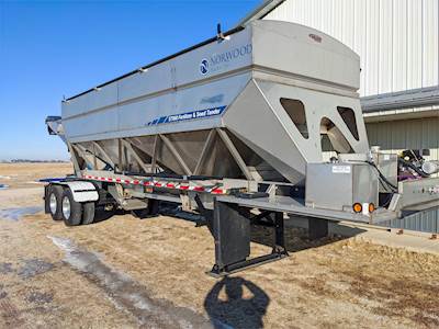 Norwood ST900 Seed Tender