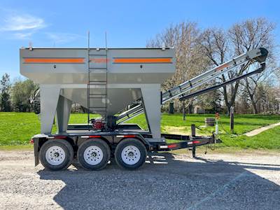 Speed King 240 Seed Tender