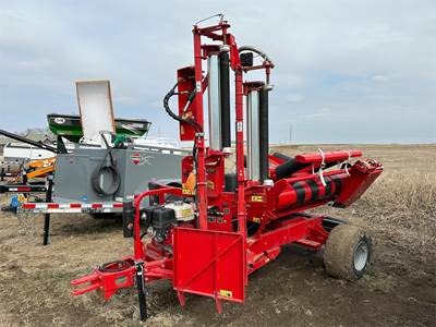 Anderson 680HS Silage Bagger