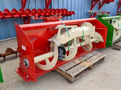 Farm King Y740 Snow Blower