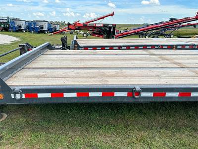 2027 Brandt UBT2524 Tag Trailer For Sale | Henderson, IA | 13081934 ...