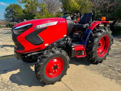 TYM T3025H Tractor