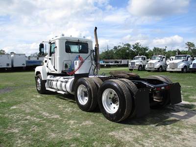 Mack Pinnacle 64T Day Cab Truck - MP8 445HP, 10 Speed M Drive Automatic