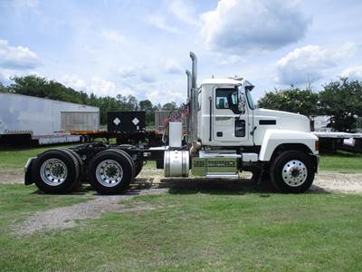 Mack Pinnacle 64T Day Cab Truck - MP8 445HP, 12 Speed M Drive Amt