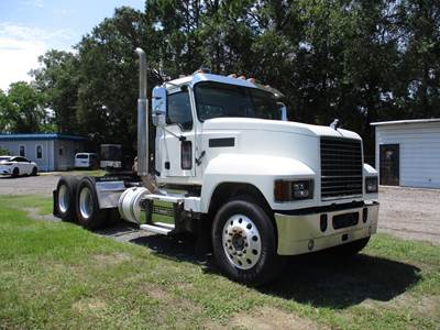 Mack Pinnacle 64T Day Cab Truck - MP8 445HP, 12 Speed M Drive Amt