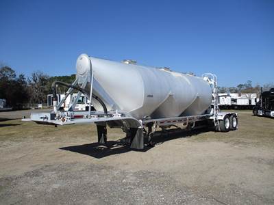Stephens 42ft Tandem Axle Aluminum Dry Bulk / Pneumatic Tank Trailer - Air Ride, Fixed Axle