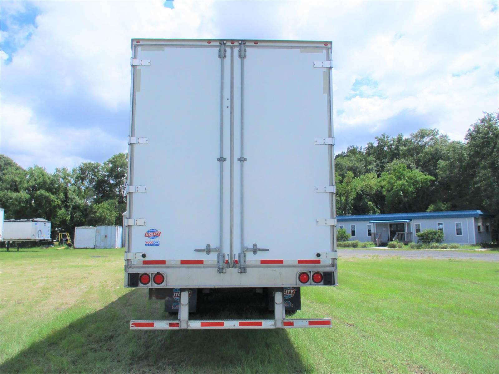 2019 UTILITY 53 ft Dry Van Trailer Swing Door, Air Ride, Sliding Axle