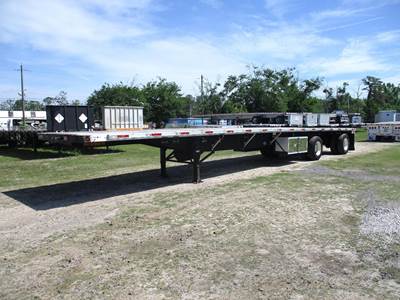 UTILITY 48x102 Combination Flatbed Trailer - Air Ride, Fixed Spread Axle