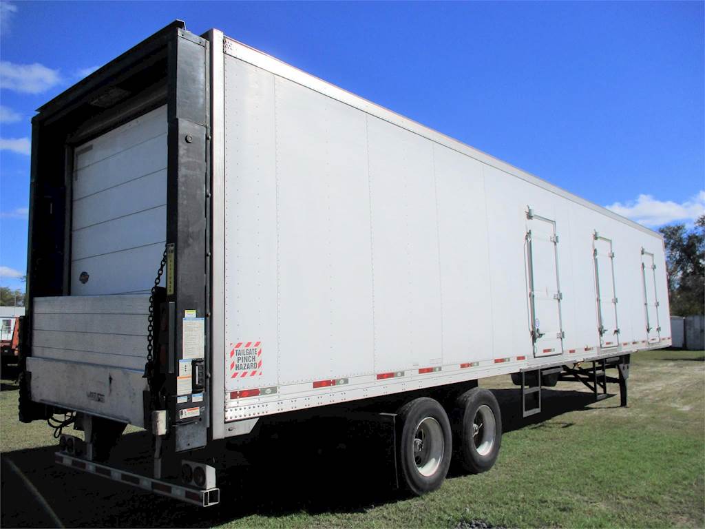 2012 UTILITY 48 ft Reefer Trailer Sliding Axle, Roll up Door