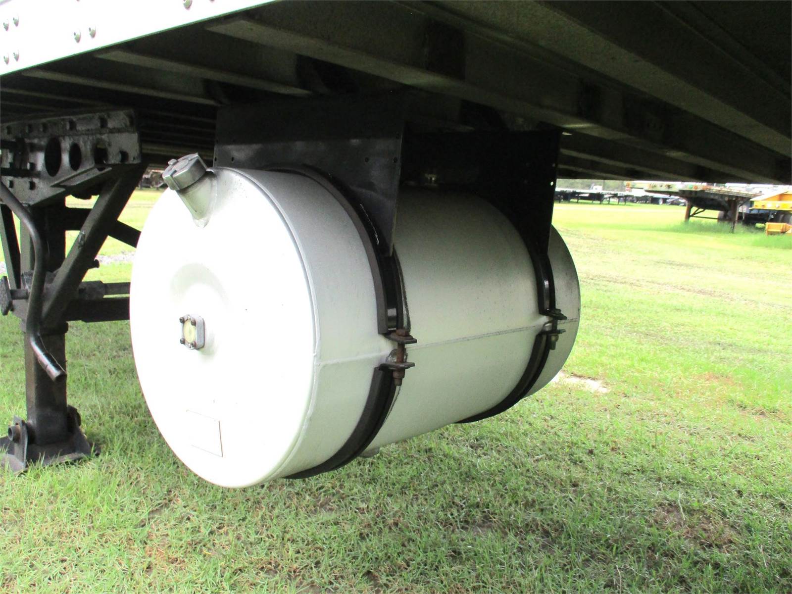 2009 Wabash 53 ft Reefer Trailer Fixed Axle, Swing Door, Carrier For