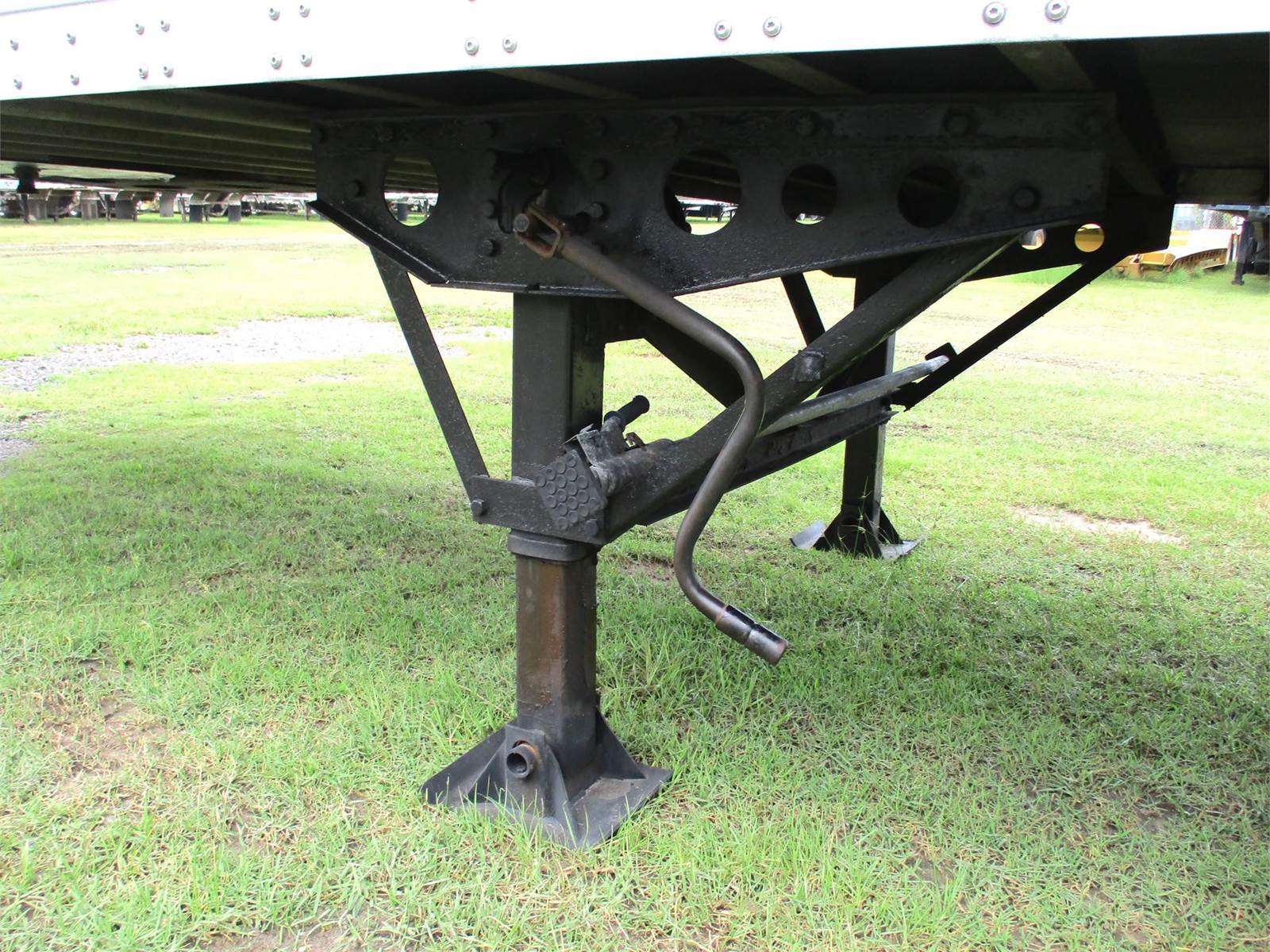 2009 Wabash 53 ft Reefer Trailer Fixed Axle, Swing Door, Carrier For