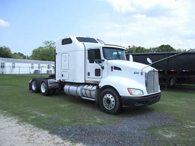 Kenworth T660 Sleeper Semi Truck - Mid Roof Sleeper, Cummins 455HP, 10 Speed Automatic