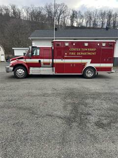 2005 International with DT466 7.6L Diesel Engine