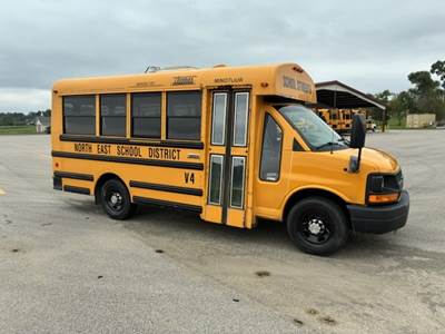 2012 Chevrolet Express 3500 Thomas Minotour Bus (Chevy MVP)